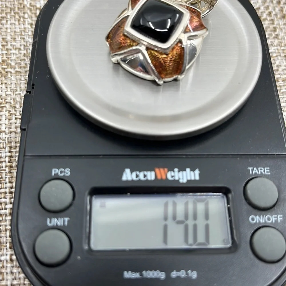 Square Modernist Sterling Silver Pendant โจ - Picture 7 of 10